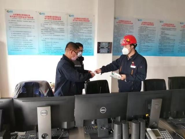 连续七天！乐鱼online（中国）化学奔赴在路上 数百吨消毒液喷洒在济宁及周边各县区